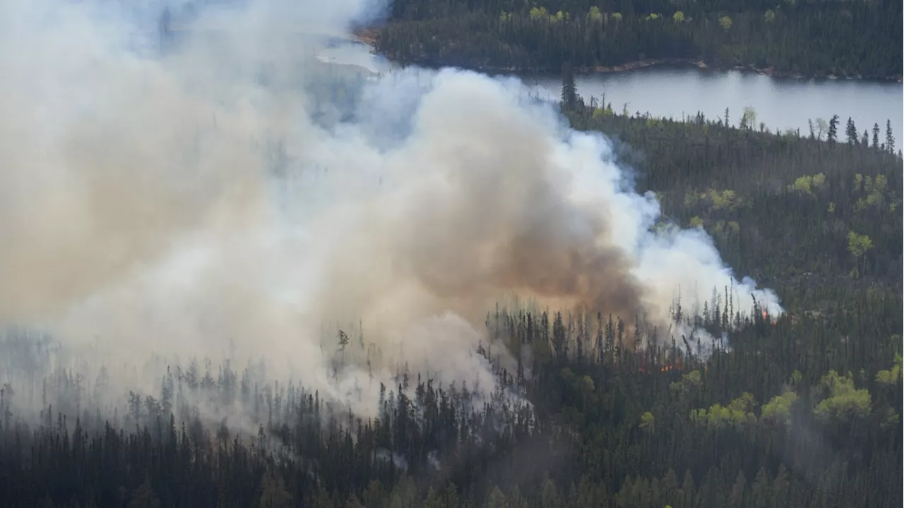 Thousands displaced by largest wildfires currently burning in Canada