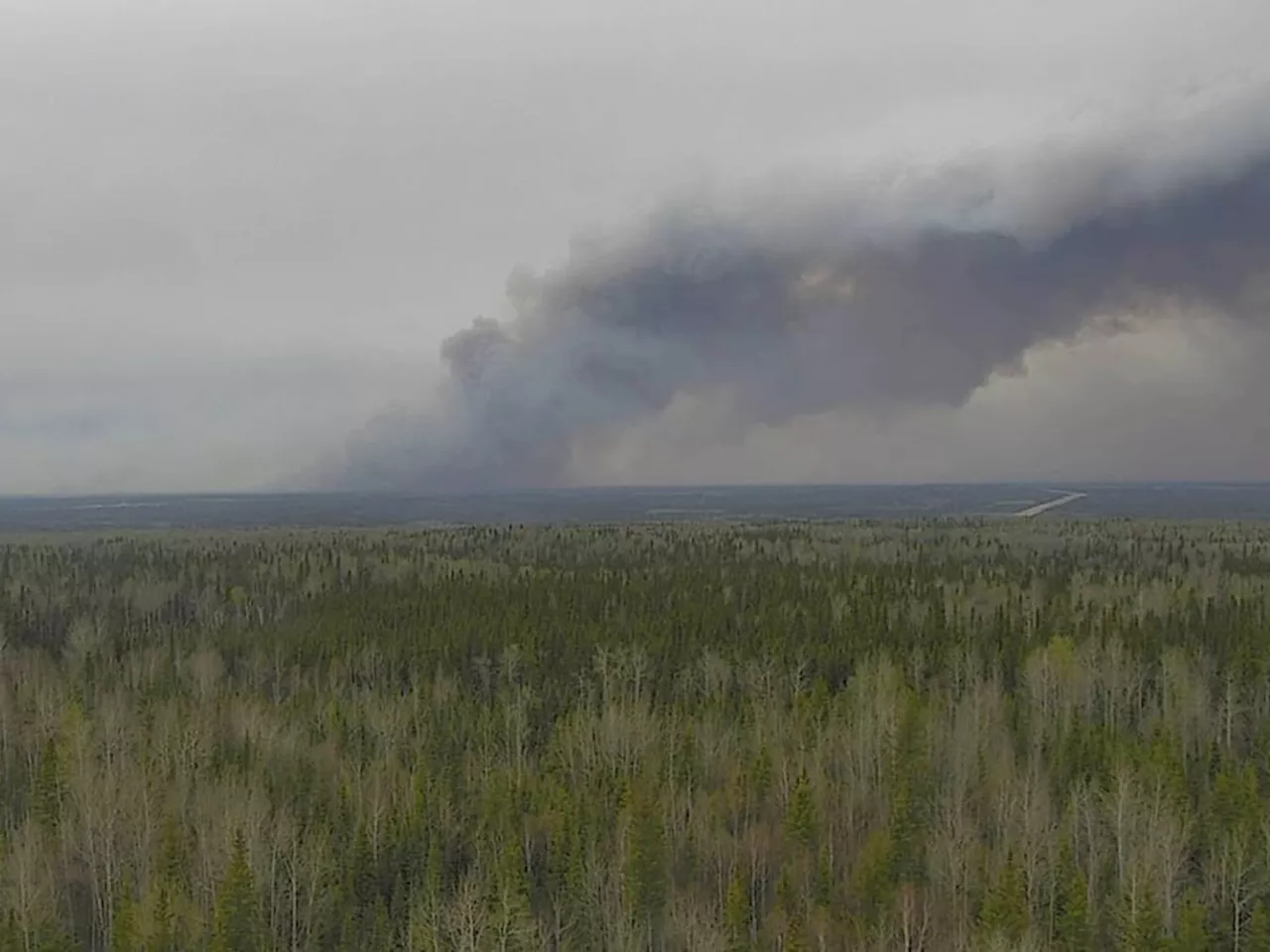 Western Canada: Wildfire evacuations mark return of a nightmare