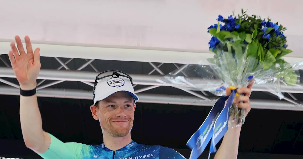 Sam Bennett wins second stage of Four Days of Dunkirk, ending bunch sprint drought