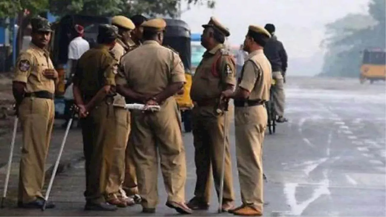 वर्दी में रील बनाने वाले पुलिसकर्मियों के खिलाफ होगी कार्रवाई, कहा- यूनिफॉर्म समर्पण और जनता के प्रति जवाबदेही का प्रतीक