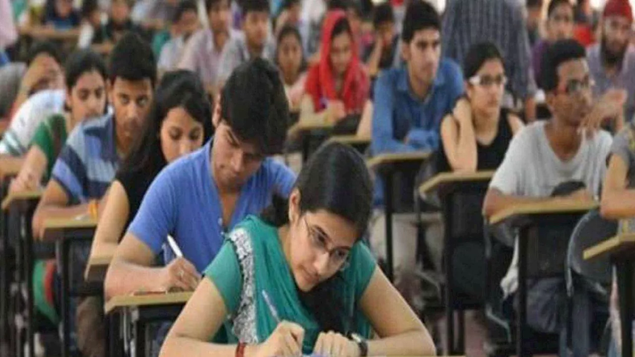 CUET-UG 2024 Exam: दिल्ली को छोड़ देशभर में शुरू हुई सीयूईटी परीक्षा, पहले दिन 75 प्रतिशत से अधिक छात्र उपस्थित