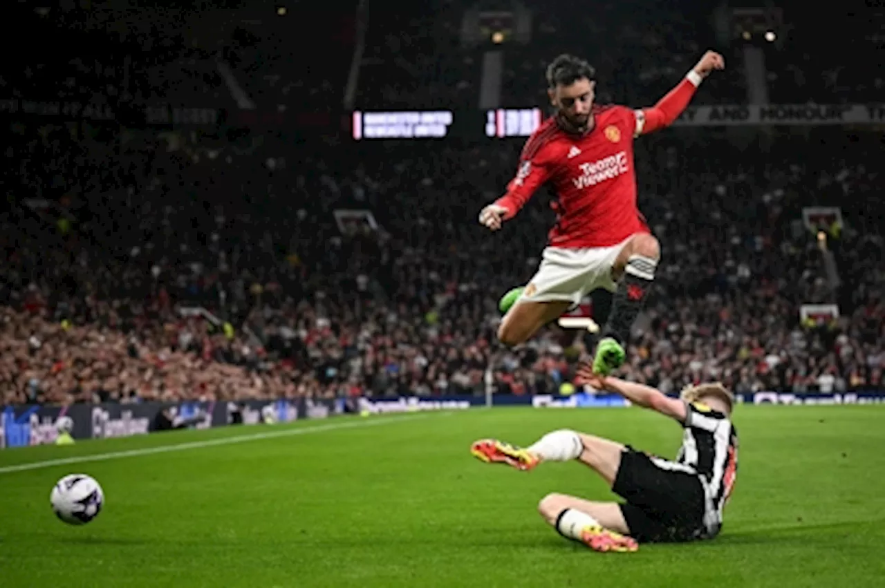 Troubled Man U keep alive European hopes with win over Newcastle