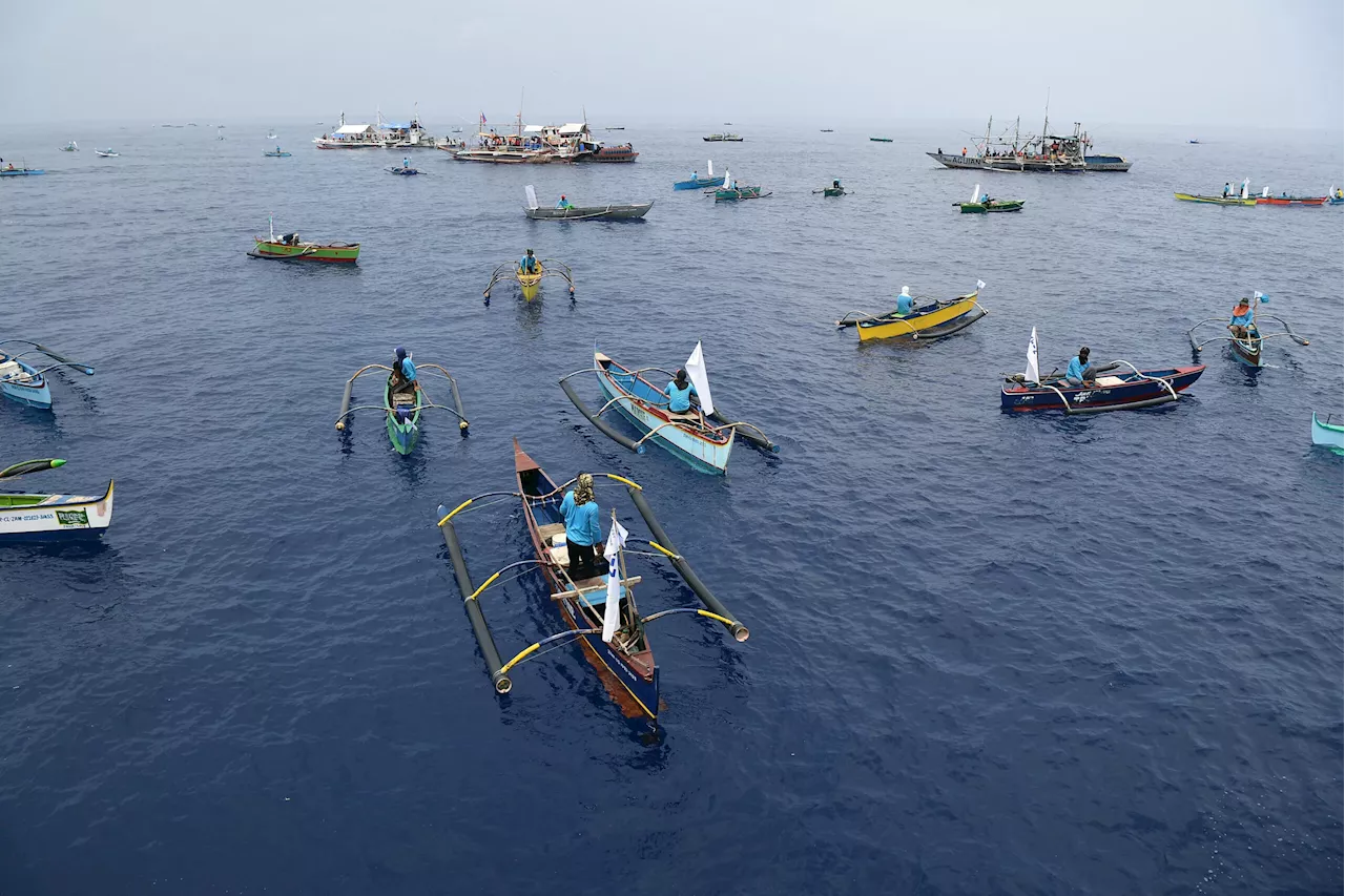 China Coast Guard shadows Philippine boats heading for disputed shoal—convoy