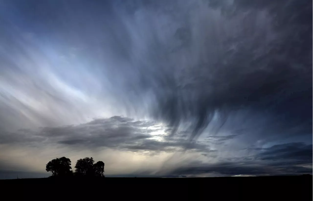 Wechselhafte Aussichten: Nasses Wetter in Bayern – Gewitter und Starkregen im Süden