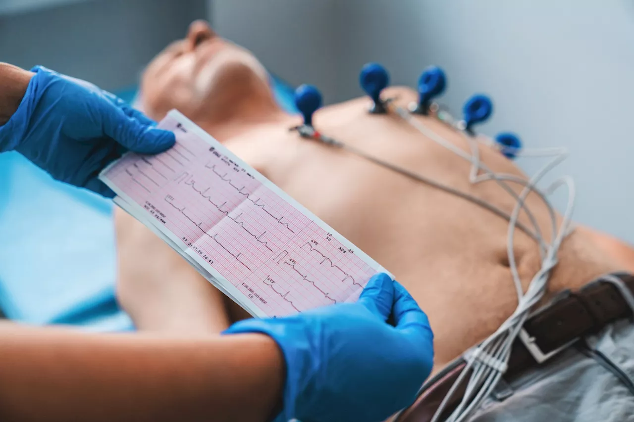 Interactions between adipose and sympathetic neurons contribute to cardiac arrhythmia