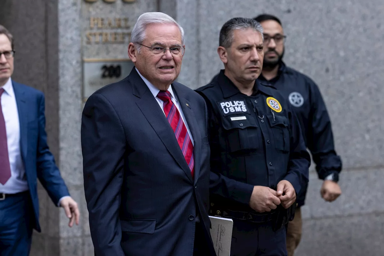 At trial opening, prosecutor calls Menendez corrupt, says he traded power for gold, cash