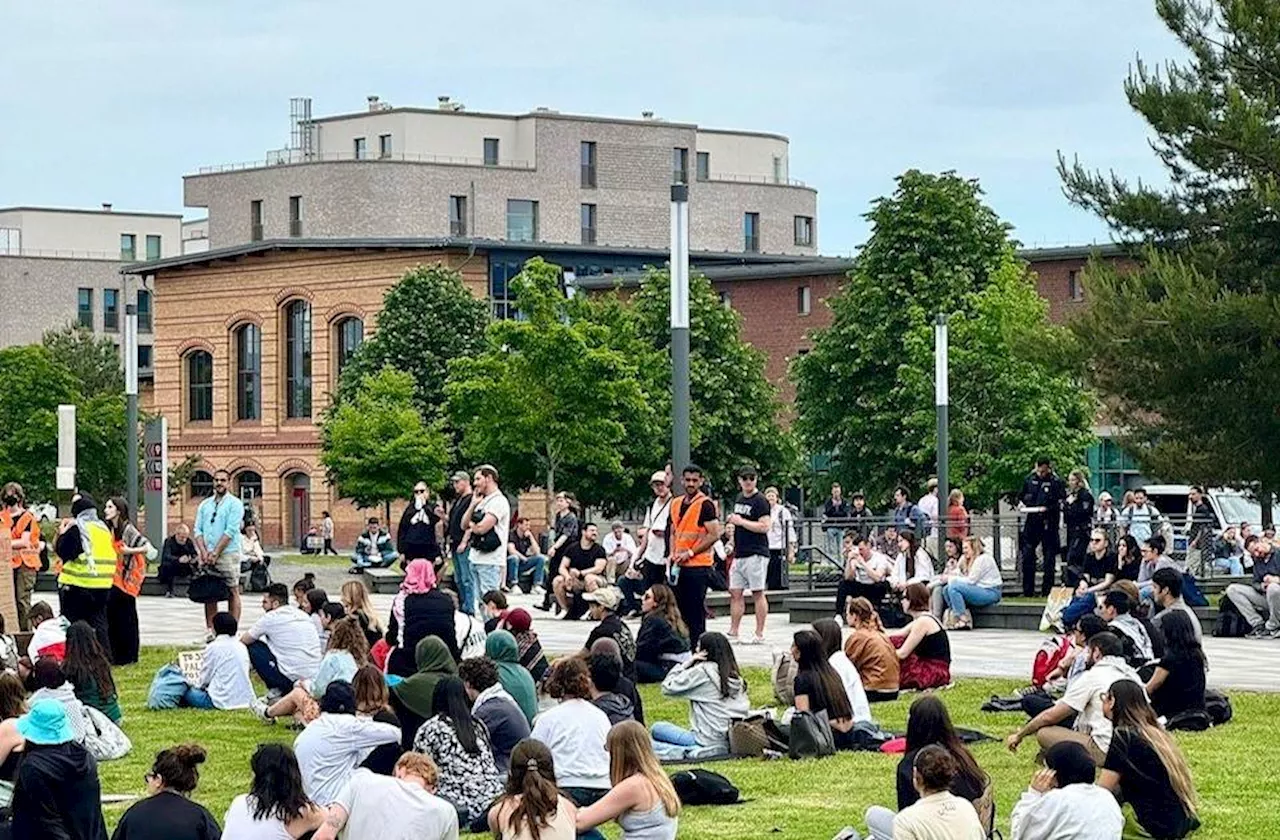 Düsseldorf: Kritik an Anti-Israel-Demo an der Hochschule​