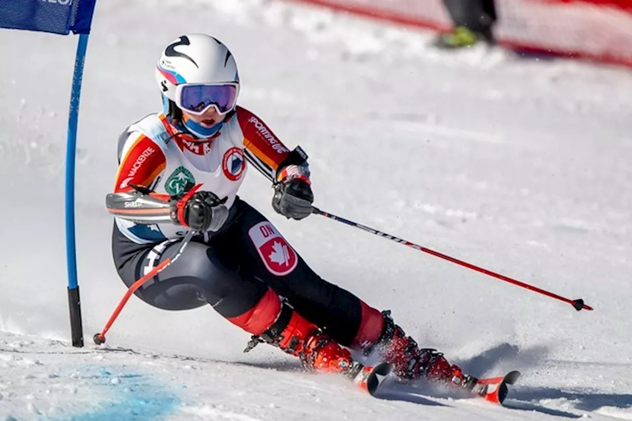 Thunder Bay alpine skier wins prestigious award