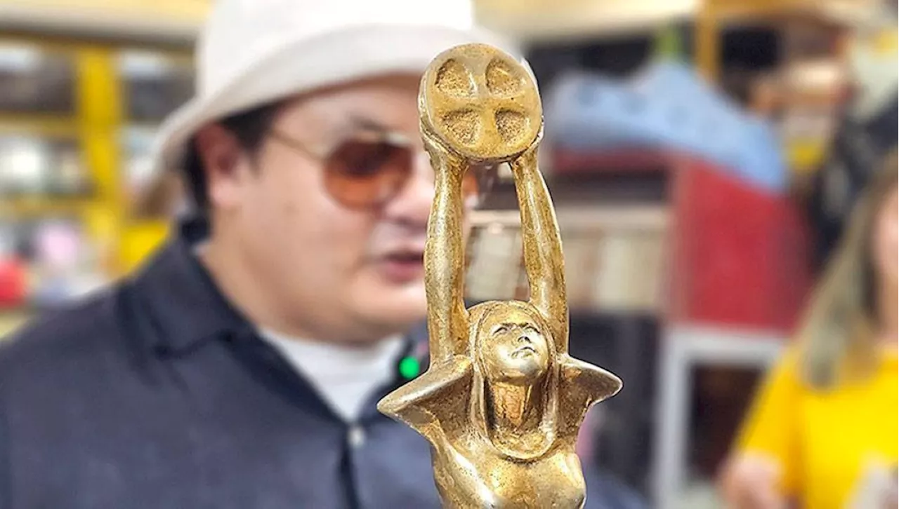 Niño Muhlach sells 'priceless' Famas trophy to Boss Toyo