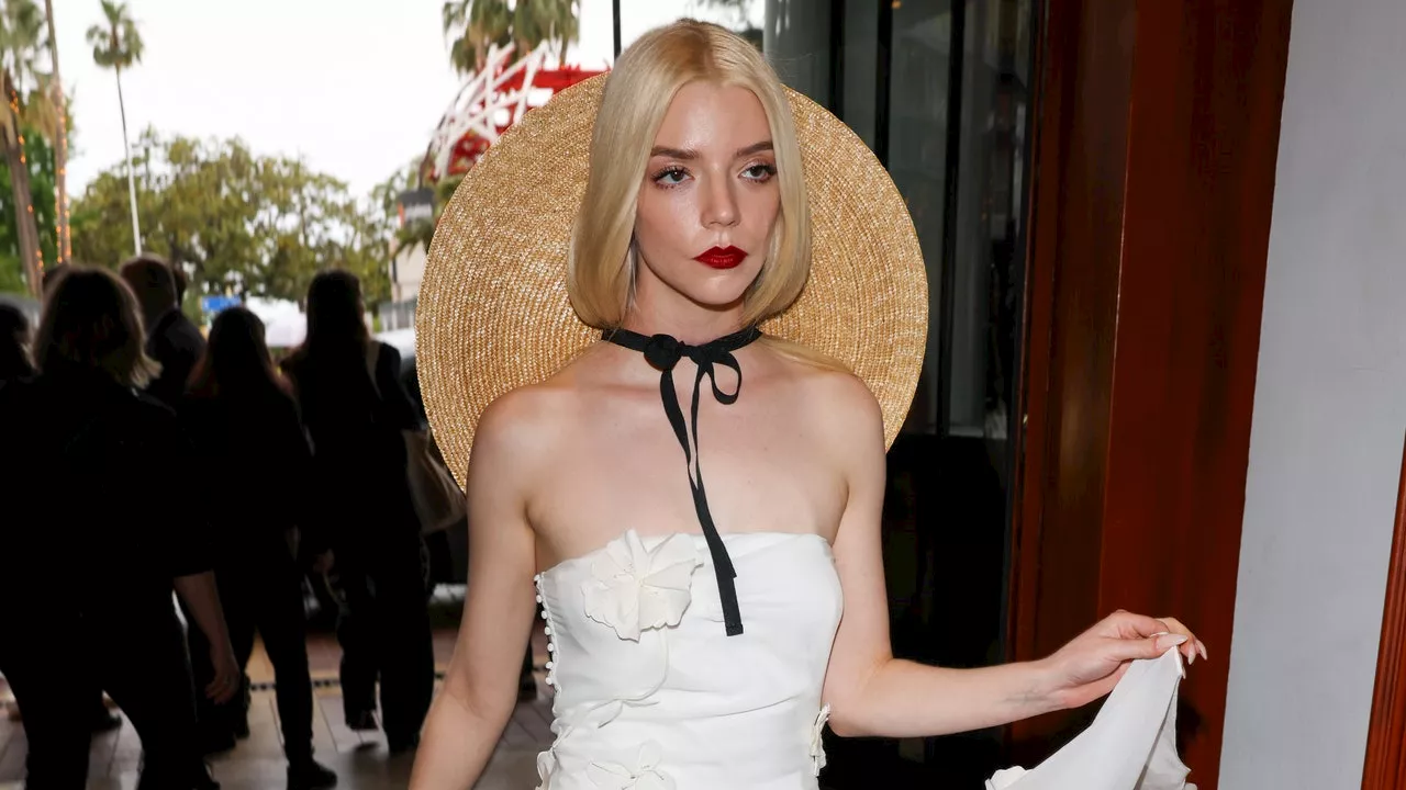 Anya Taylor-Joy ose la robe transparente Jacquemus au Festival de Cannes 2024