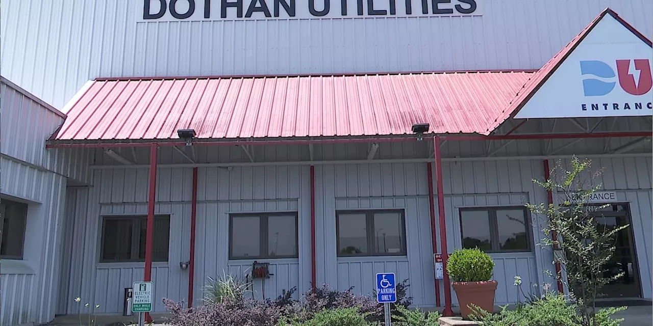 Dothan Utilities sends team to Tallahassee to restore power