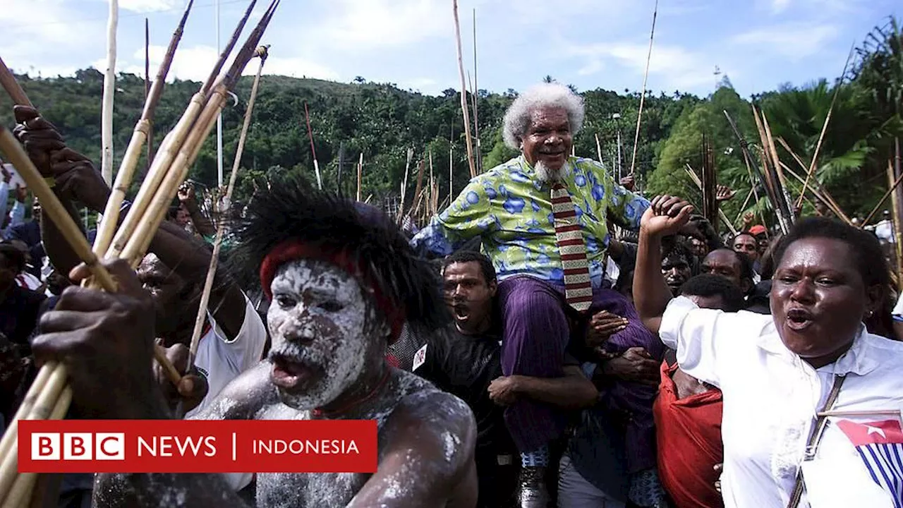 Papua: Polemik pemindahan makam Theys Hiyo Eluay - Dihendaki keluarga, ditolak banyak orang asli Papua