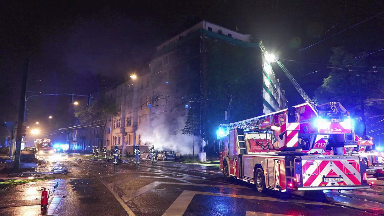 Feuer in Düsseldorf: Kiosk explodiert! 3 Tote und 16 Verletzte