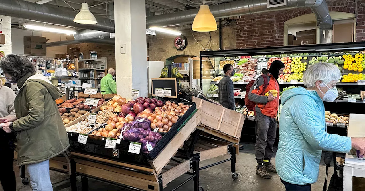 Toronto co-op grocery store says people are flocking to join amid Loblaws boycott