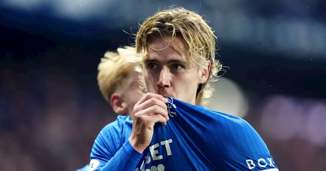 'Badge kisser' Todd Cantwell told off for Rangers celebration with league gone