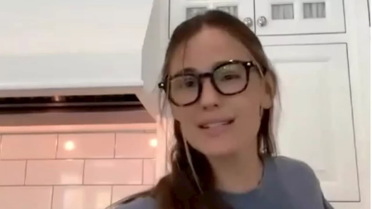 Jennifer Garner shares funny videos of her mother Pat Garner in honor of her 86th birthday