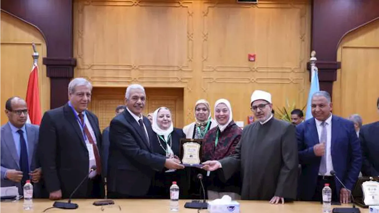 رئيس جامعة الأزهر يشيد بجهود الفريق البحثي من الجامعات لتطوير لقاح كورونا