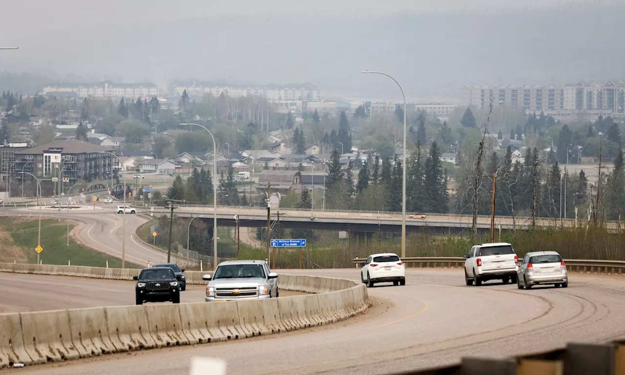 Rain, cooler weather helping to keep Fort McMurray wildfire under control