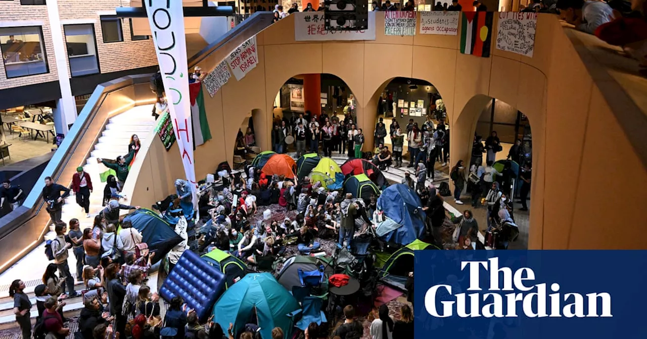 University of Melbourne cancels classes as pro-Palestine activists defy orders to disband encampments