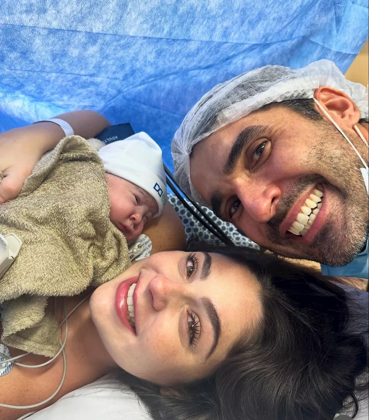 Atriz mirim de 'Senhora do destino' dá à luz primeiro filho: 'É um amor tão grande'