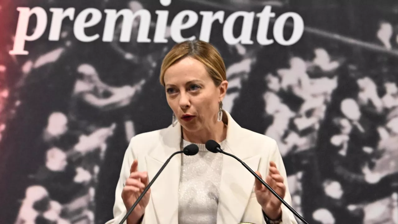 Premierato, l’allarme del Times: il piano di riforma di Giorgia Meloni “fa eco a Mussolini”