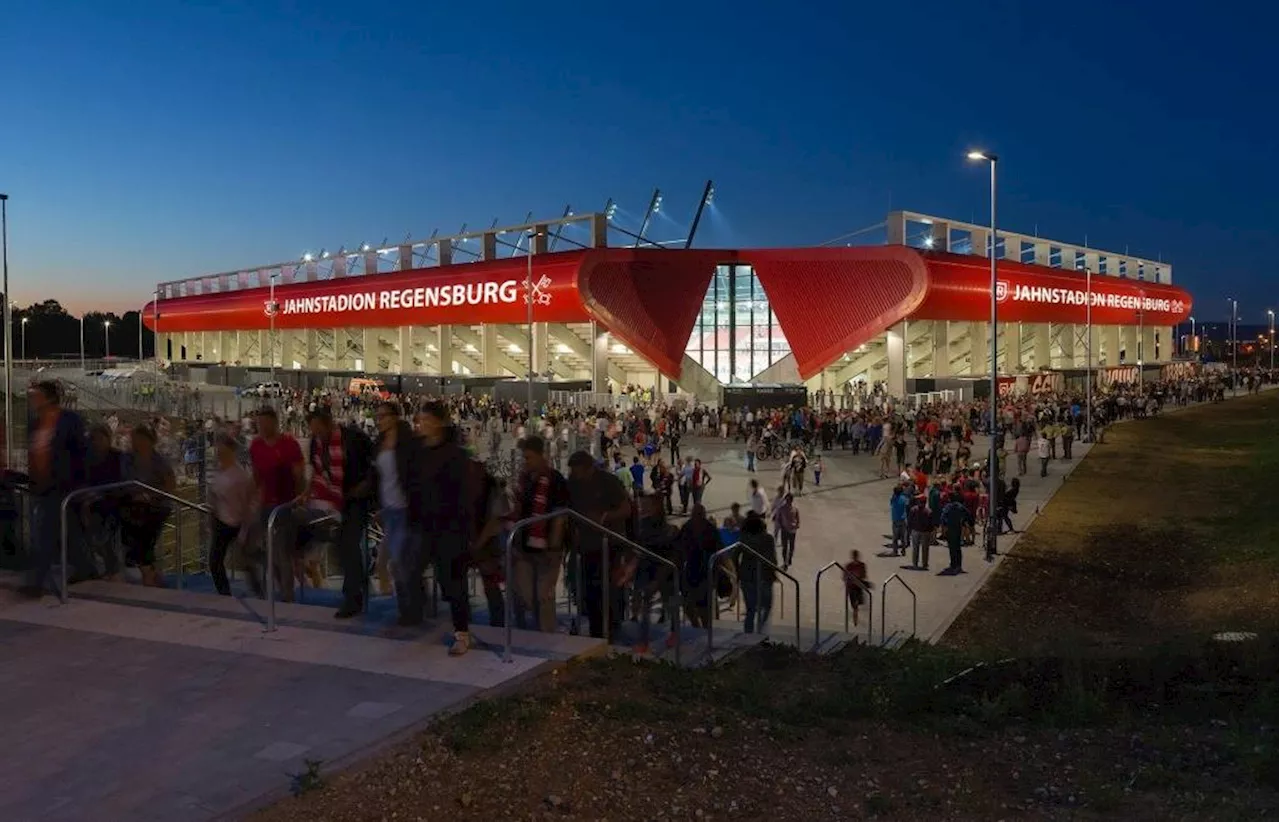 Erstmals zur Fußball-EM 2024: Public Viewing im Jahnstadion Regensburg