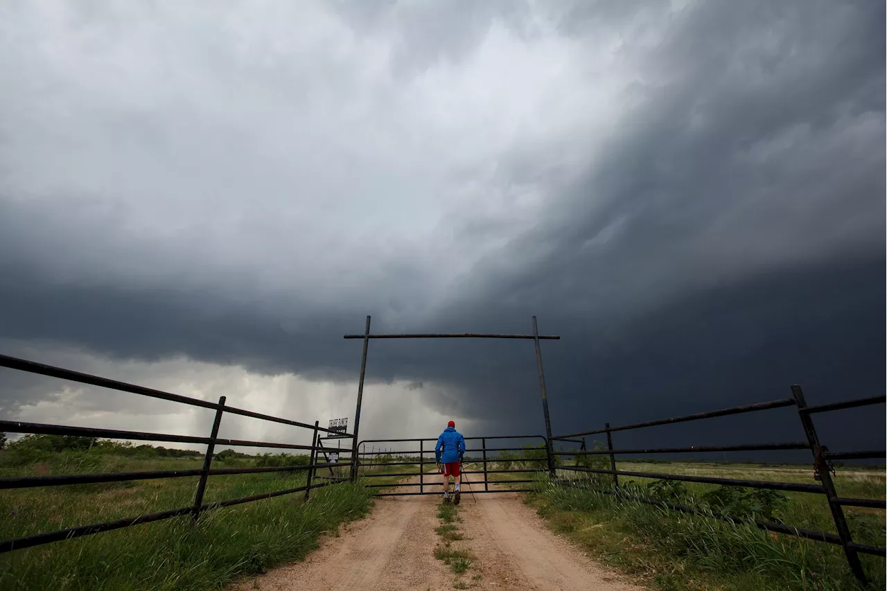 Tornadoes, Hail Threaten Texas and Louisiana as Severe Thunderstorms Hit