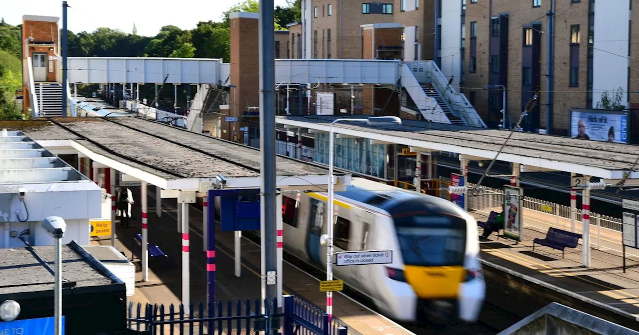 Plan to open £60k train driving jobs to teenagers