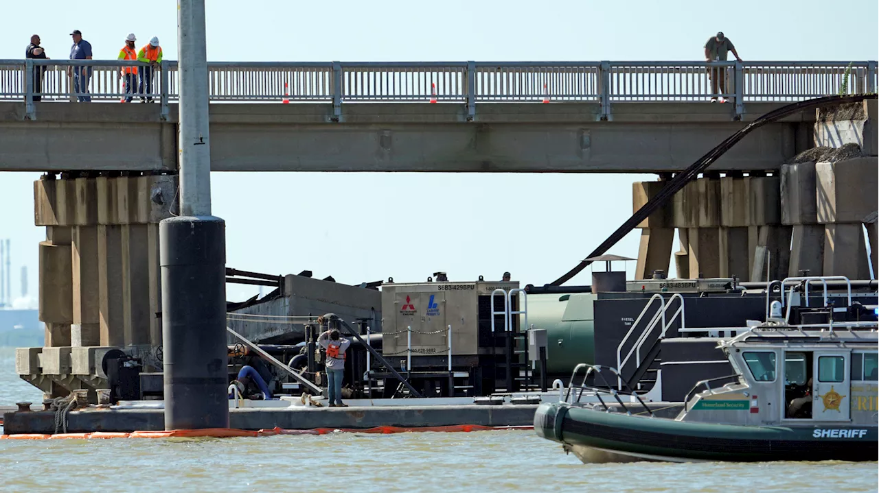 Barge hits bridge connecting Galveston and Pelican Island, causing oil to spill