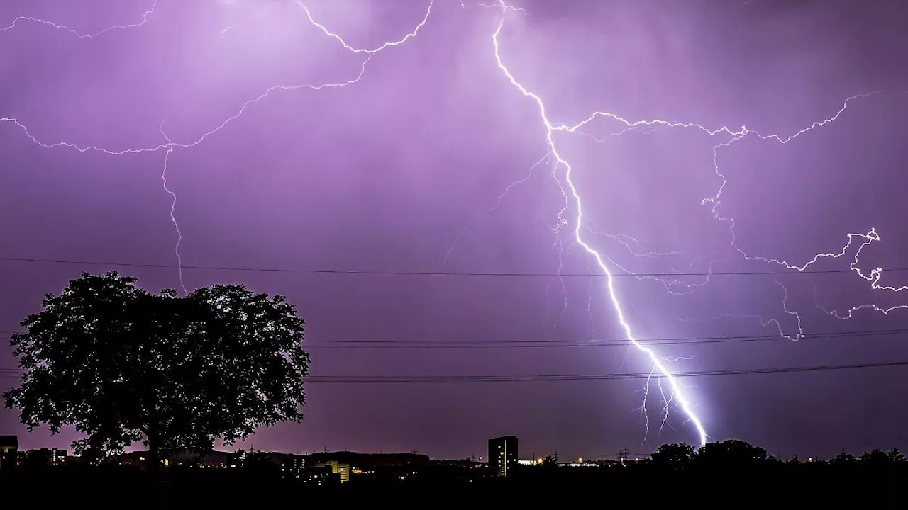 Baden-Württemberg: Unwetterwarnung: Gewitter mit Starkregen im Südwesten