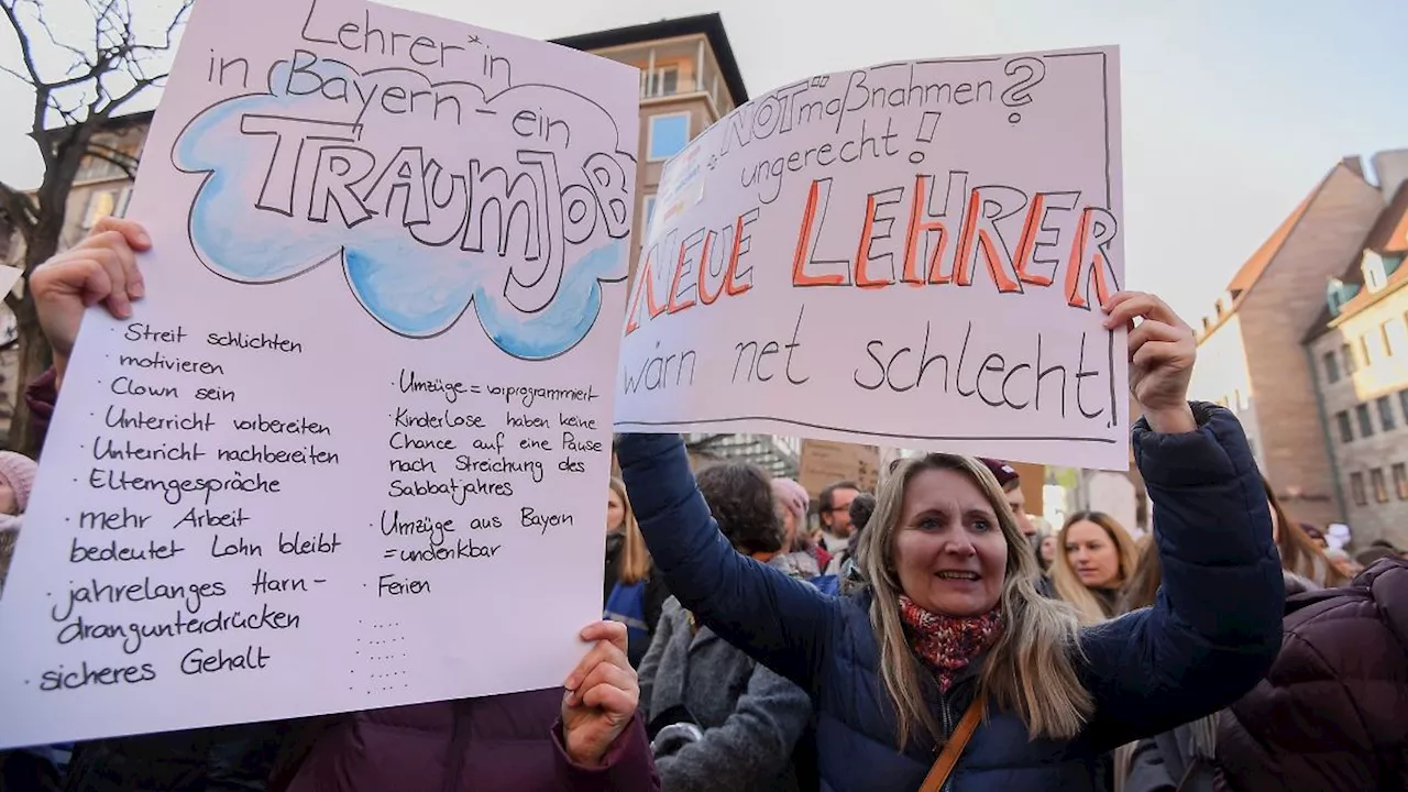 Bayern: Berufsschullehrer erinnern Söder an Versprechen- mehr Geld