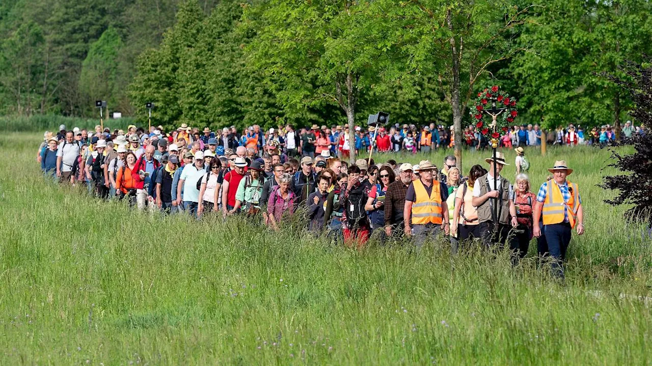 Bayern: Pilger starten Fußwallfahrt nach Altötting