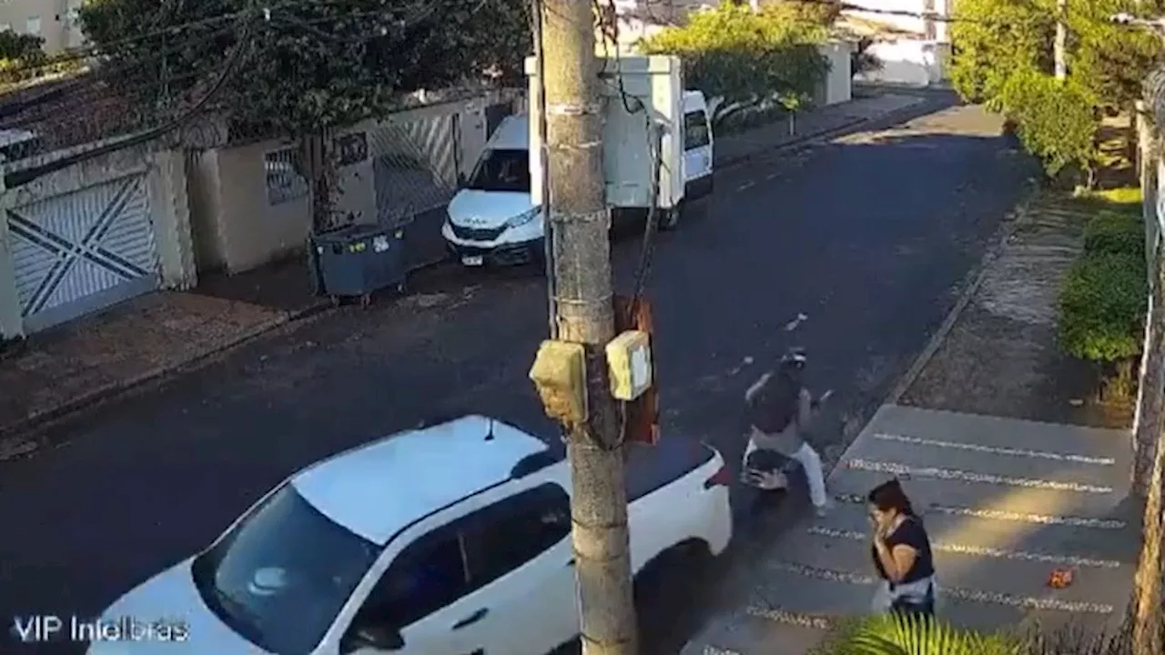 Vídeo: homem atropela motociclista que havia acabado de assaltar enfermeira