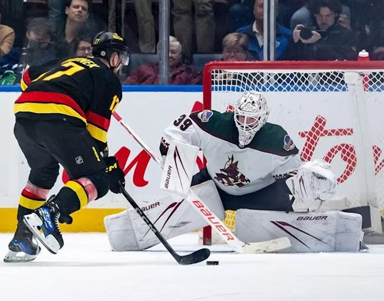 Coyotes goaltender Ingram named Bill Masterson Memorial Trophy winner