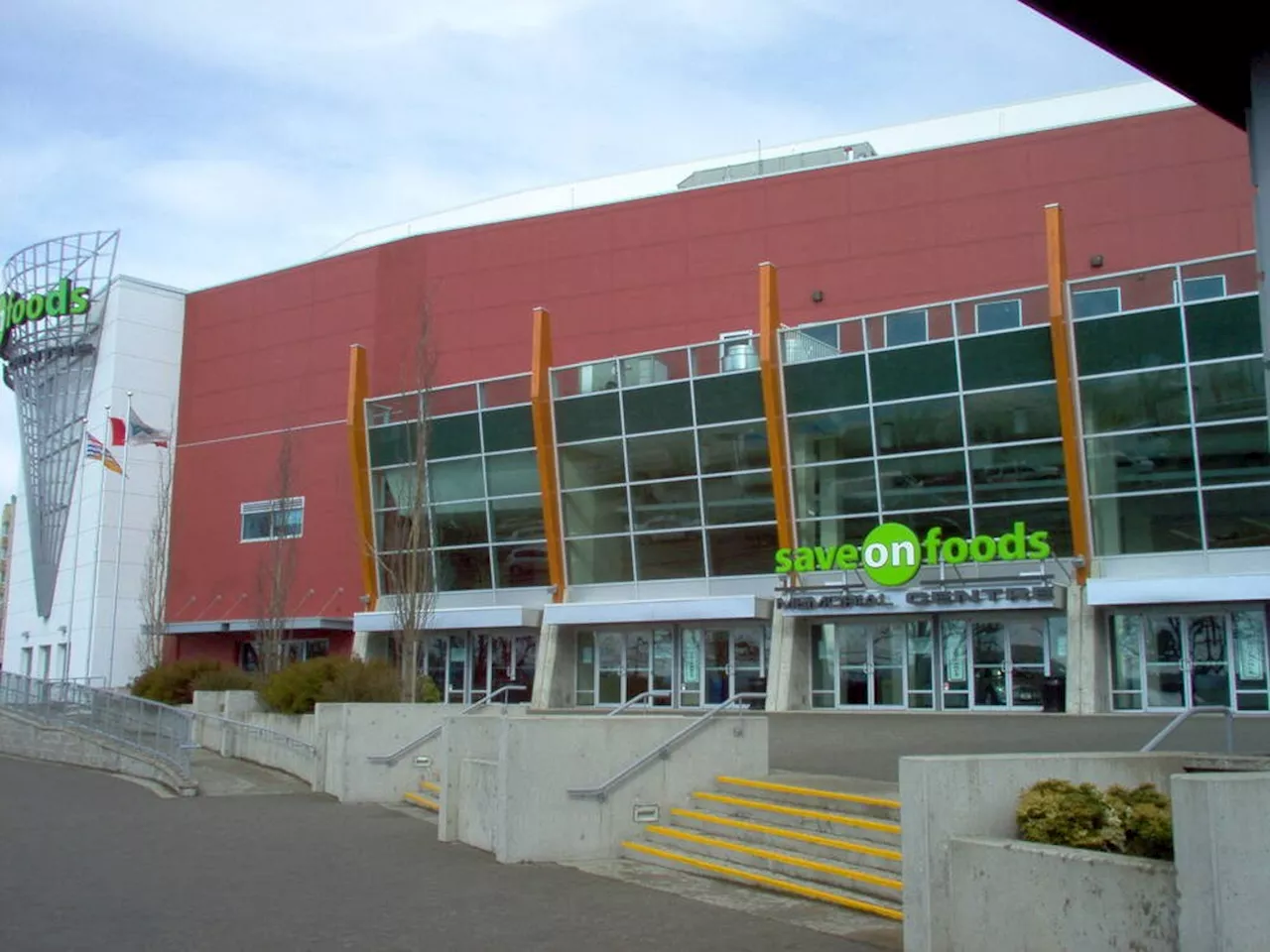 Royals hosting Canucks viewing party at Memorial Centre for Game 6