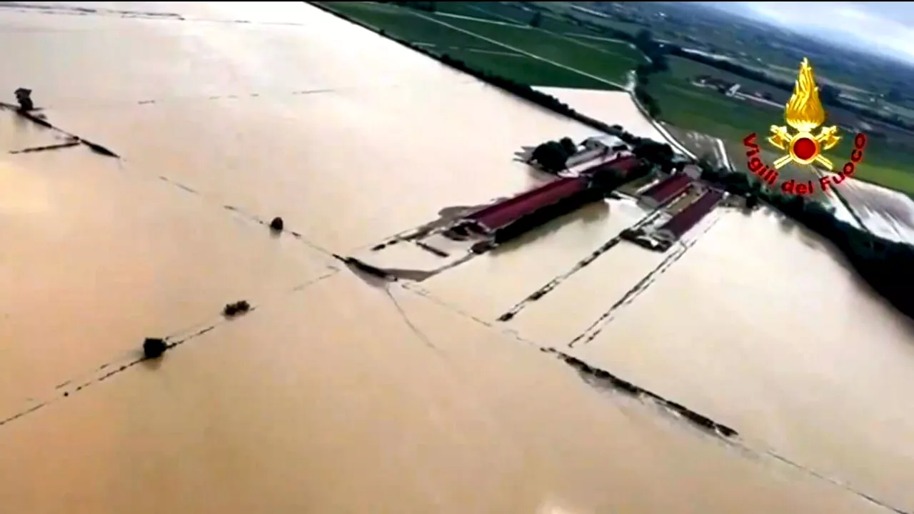 Ancora allerta rossa sul nord Italia, Zaia: "Siamo in difficoltà"