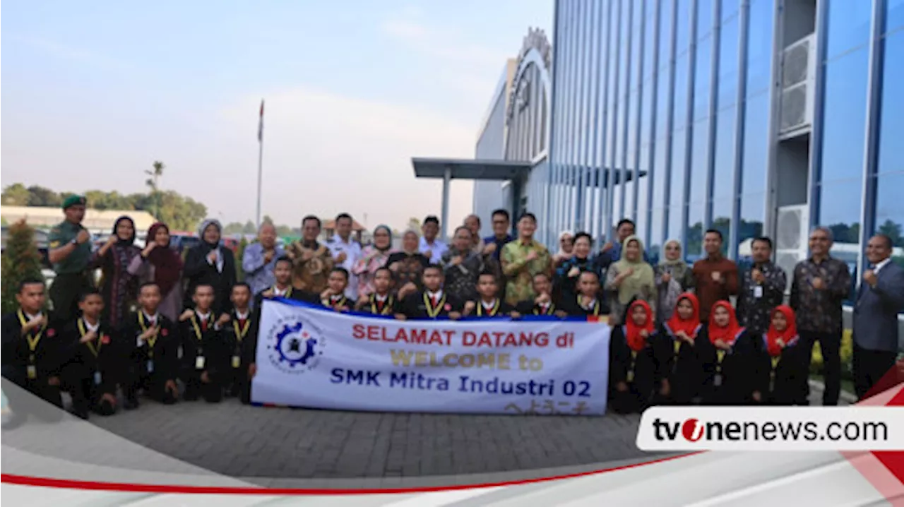 Kunjungi SMK Mitra Industri 02, Menaker Apresiasi Peran Aktif Dunia Usaha dan Industri Kembangkan SDM Terampil