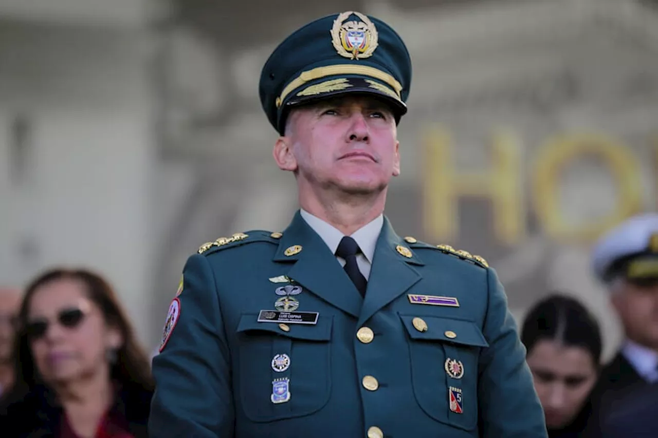 Abren indagación contra el comandante del Ejército y el comandante de Contrainteligencia