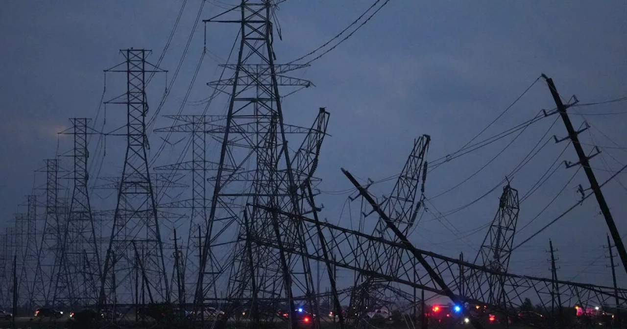 Severe weather leaves 4 dead in Houston, knocks out power