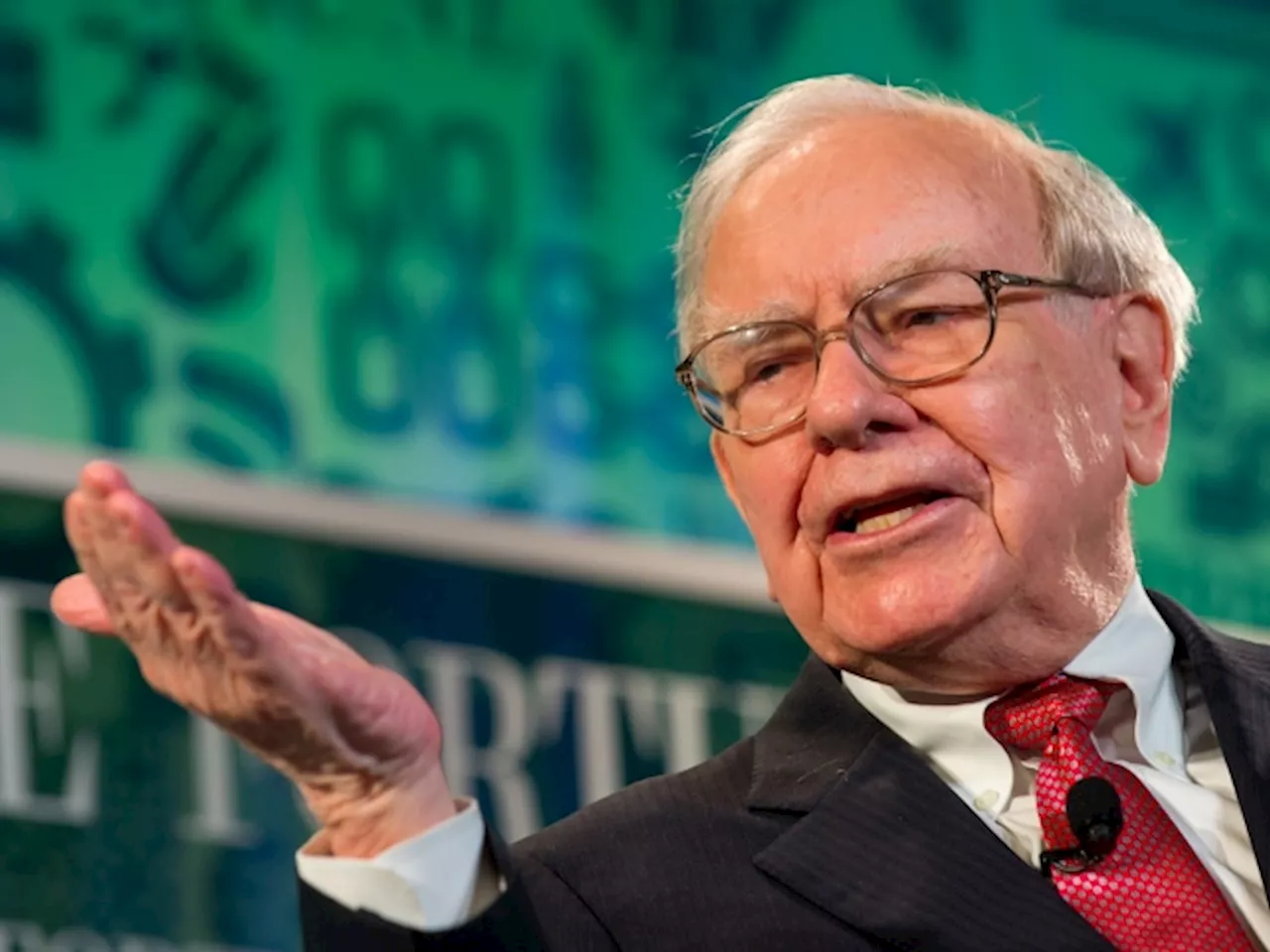 Warren Buffet Finally Reveals The ‘Secret’ Company He Invested R124 Billion In