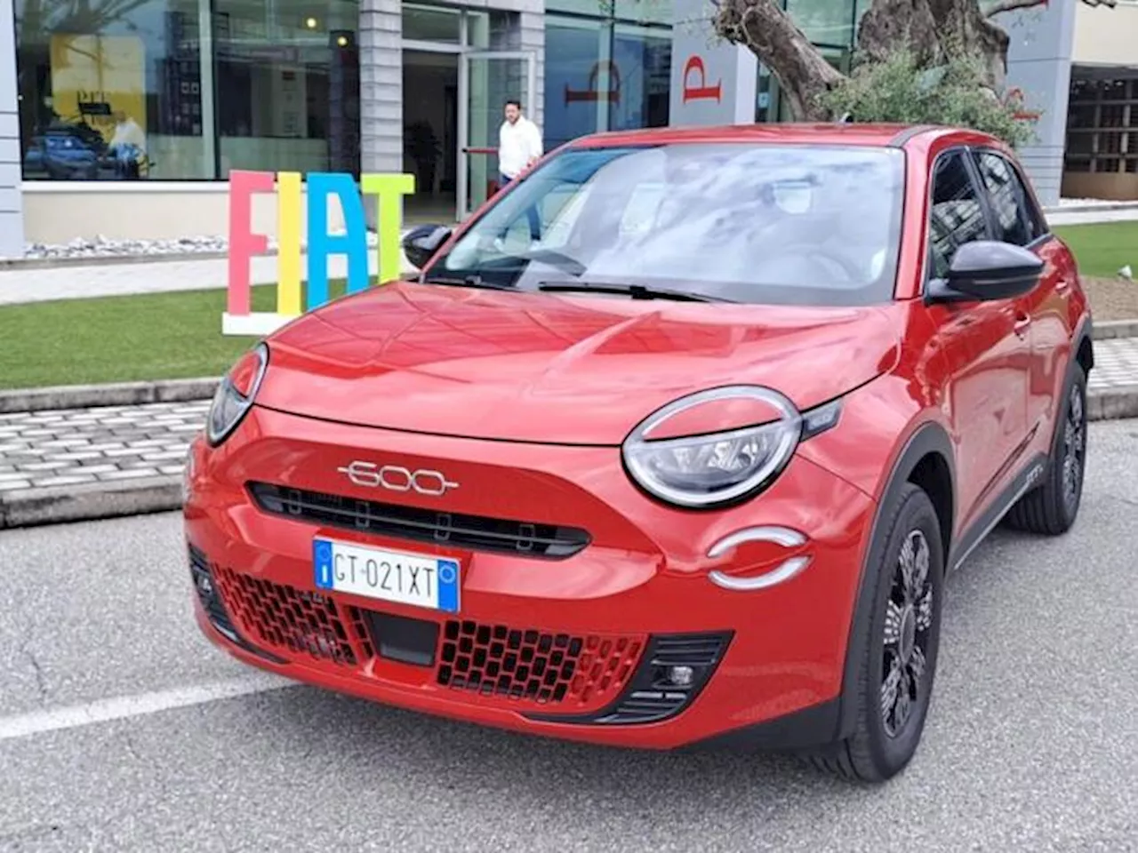 Fiat 600 Hybrid, un'auto a prova di famiglia