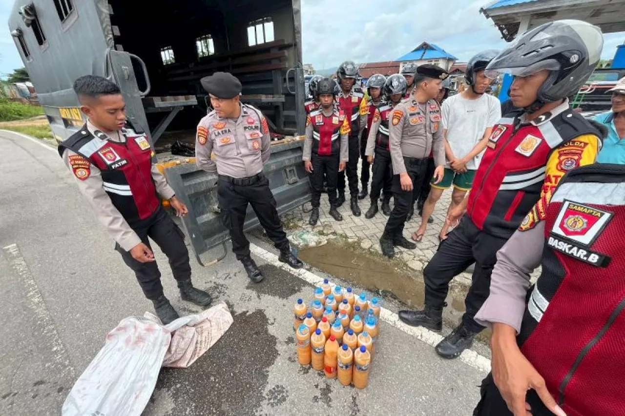 Polda Sultra tangkap wanita penjual minuman keras tradisional