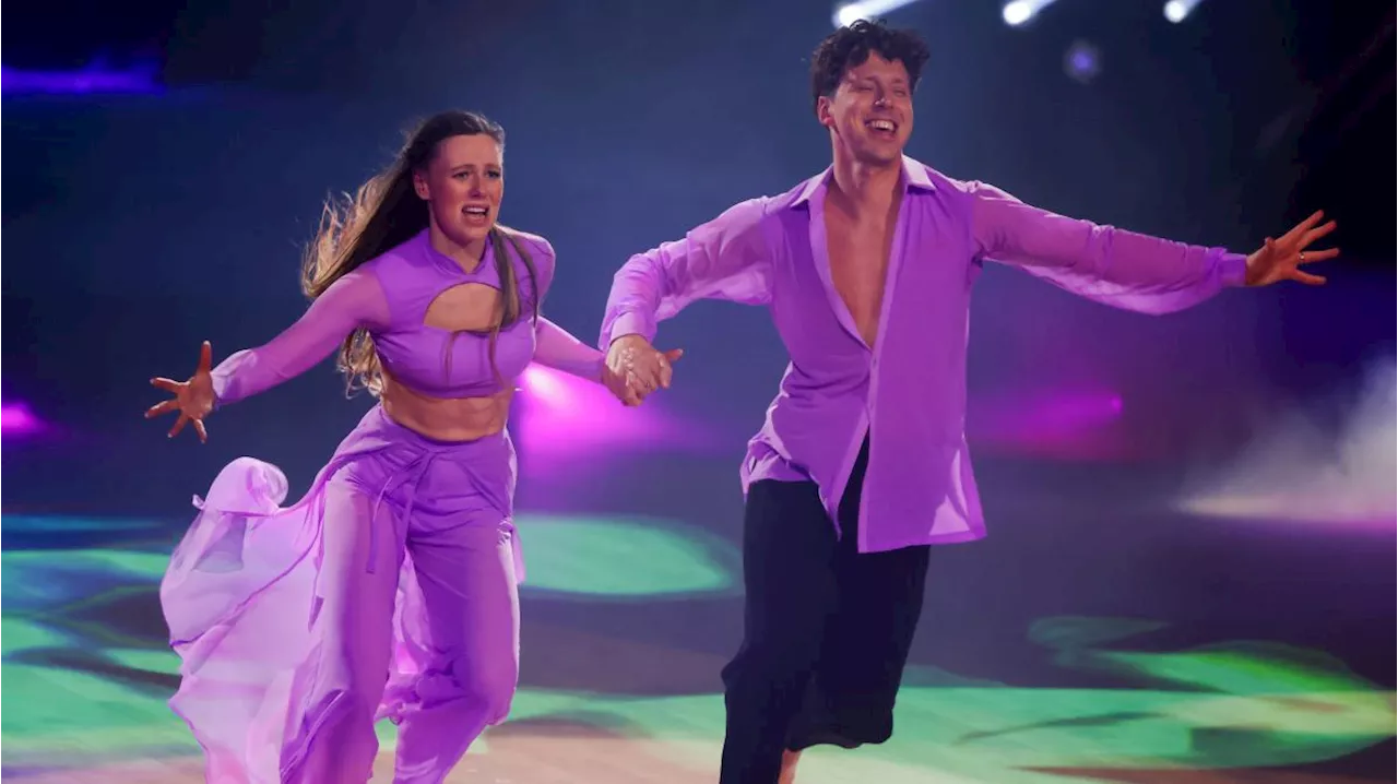 Oberteil-Panne bei 'Let's Dance': Ann-Kathrin Bendixen tanzt trotzdem weiter