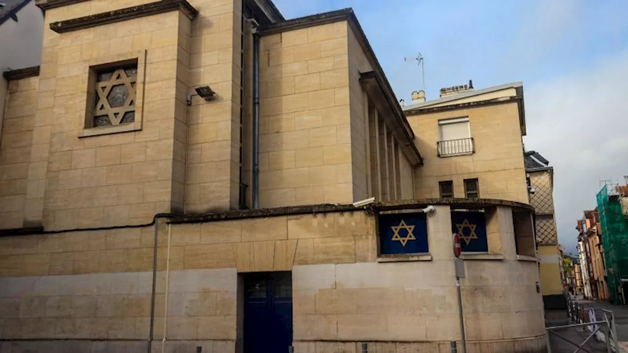 Police shoot dead armed attacker trying to set fire to synagogue in Rouen