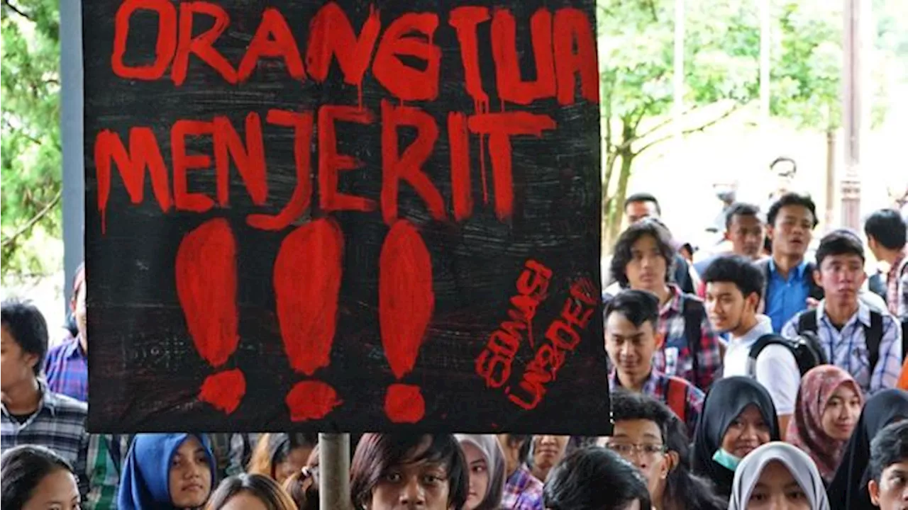 Kemendikbud Respons UKT Mahal, DPR Bentuk Panja