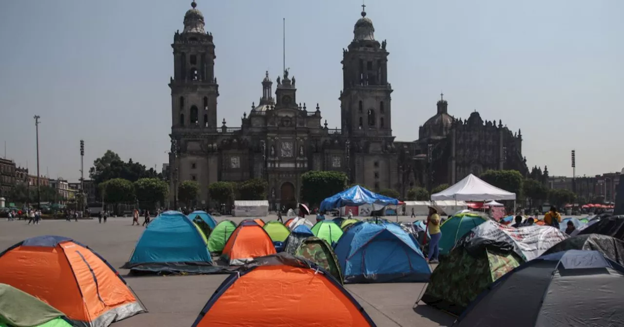 CNTE plantea dar espacio a 'Marea Rosa' en el Zócalo