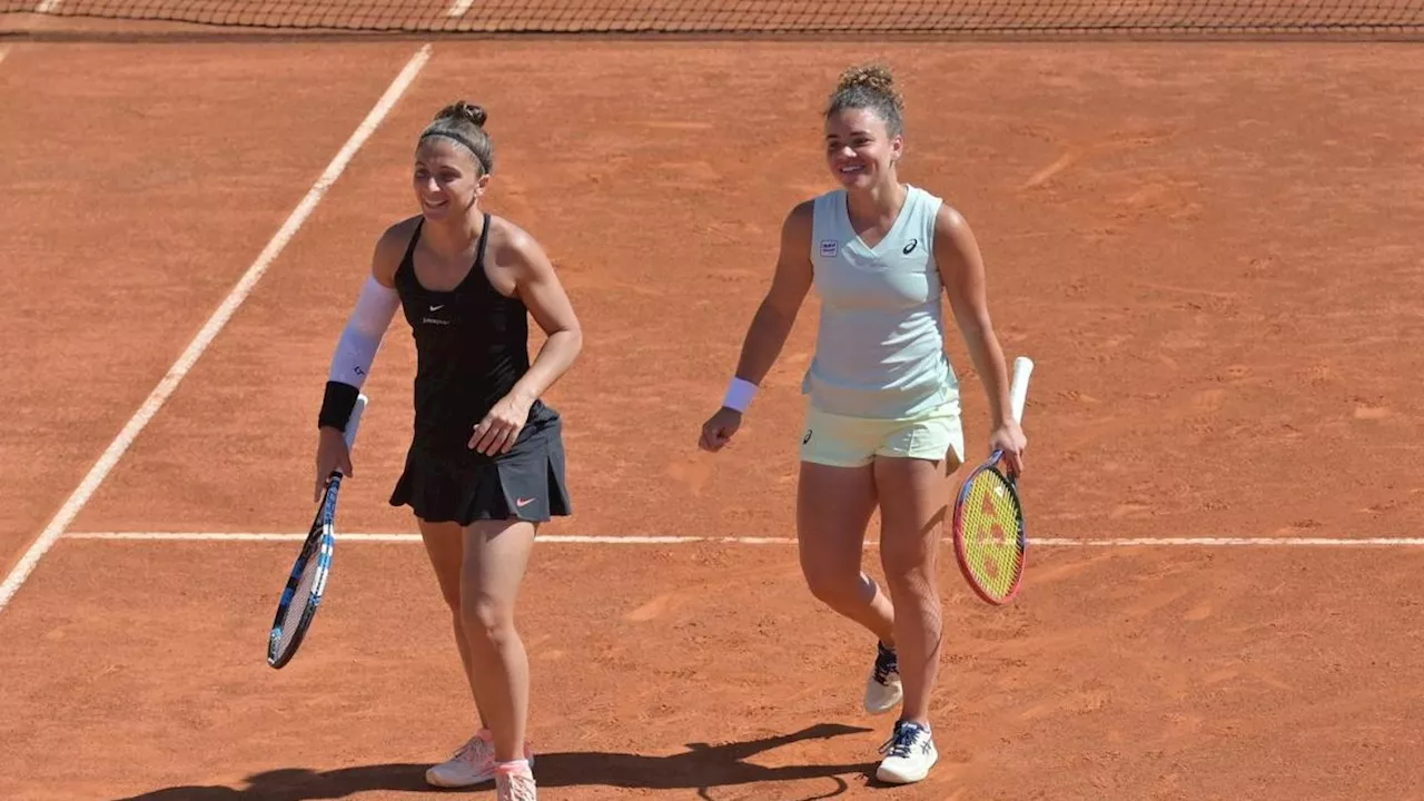 Errani-Paolini, che spettacolo: esaltano Roma e vanno in finale nel doppio