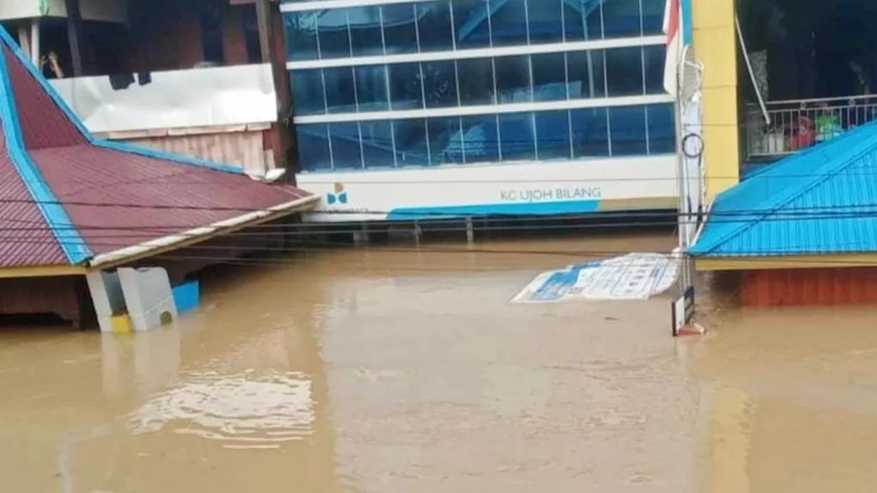 Banjir Mahakam Ulu Mengarah ke Hilir Sungai Mahakam