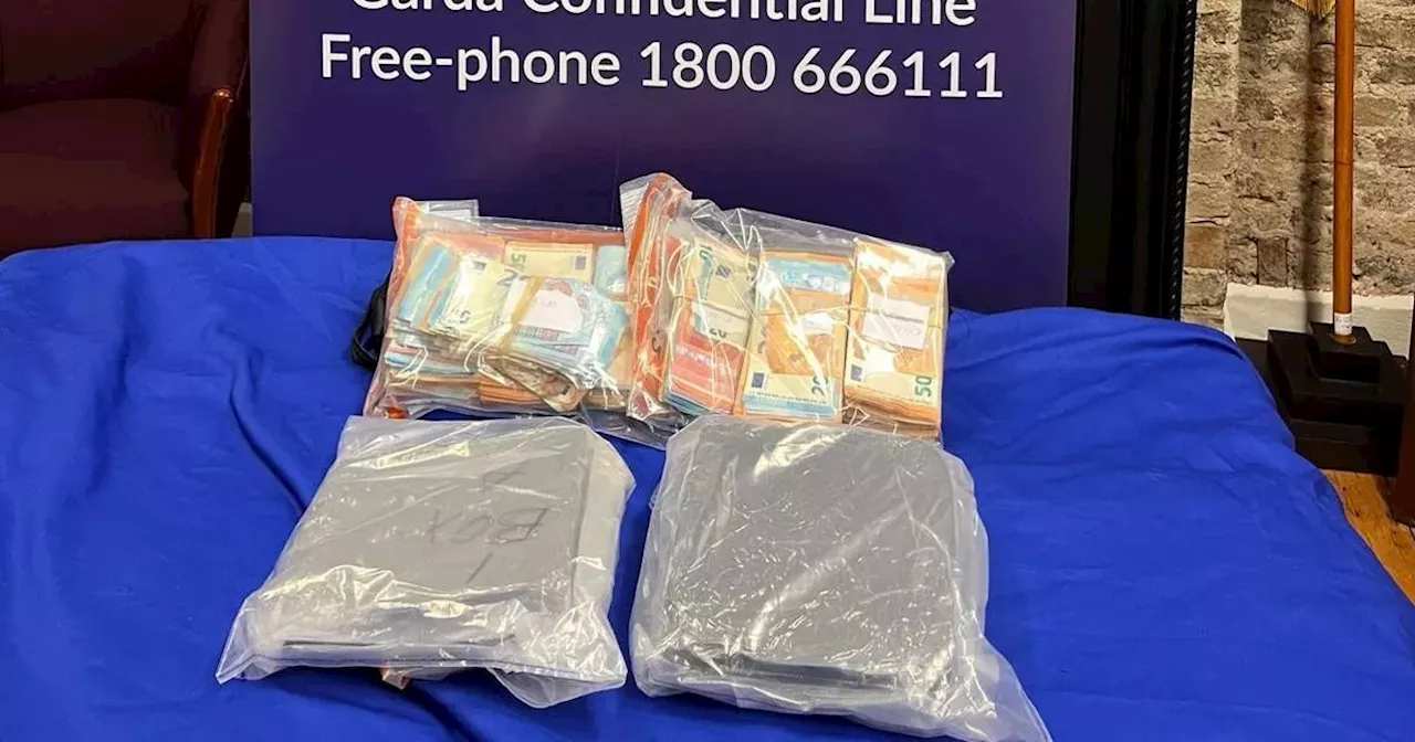 Two arrested as Gardai seize cocaine and cash as part of organised crime sting