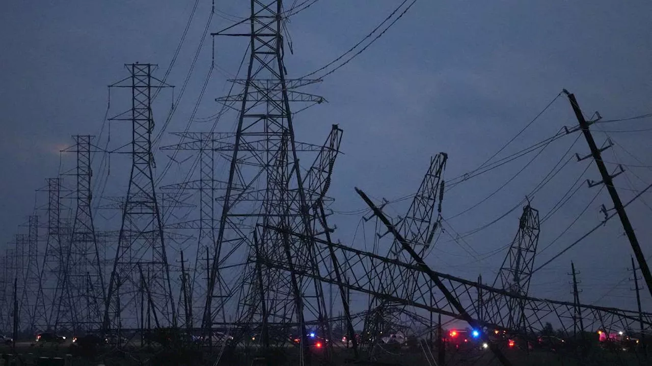 Severe storms kill at least 4 in Houston, knock out power in Texas and Louisiana